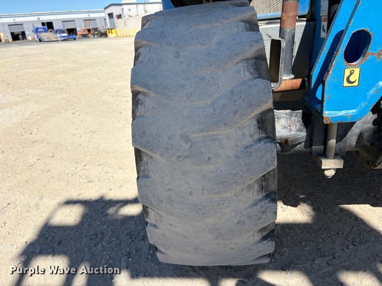 image for item EA0009 2006 Genie GTH-5519 telehandler