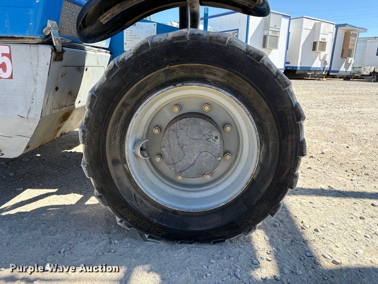 image for item EA0009 2006 Genie GTH-5519 telehandler