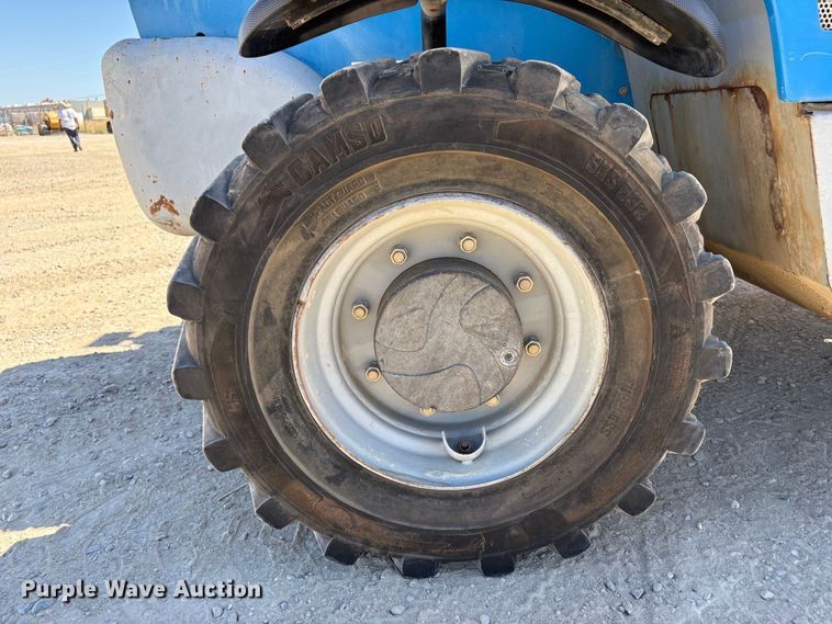 image for item EA0009 2006 Genie GTH-5519 telehandler