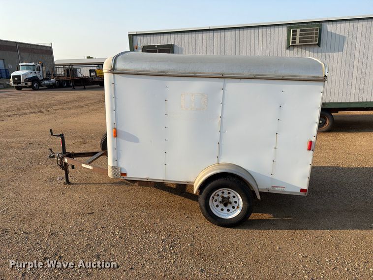 image for item EA0393 2008 Carry On enclosed cargo trailer