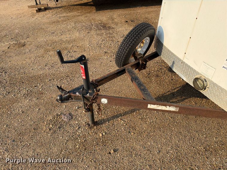 image for item EA0393 2008 Carry On enclosed cargo trailer