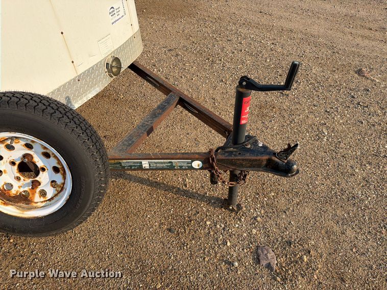 image for item EA0393 2008 Carry On enclosed cargo trailer