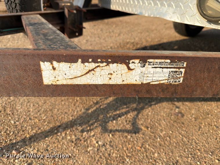 image for item EA0393 2008 Carry On enclosed cargo trailer