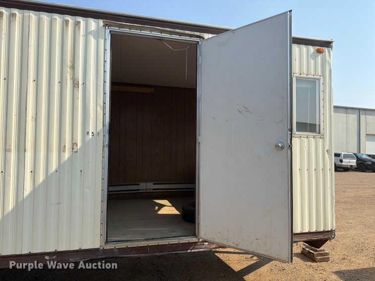 image for item EA0394 1997 Miller office Trailer