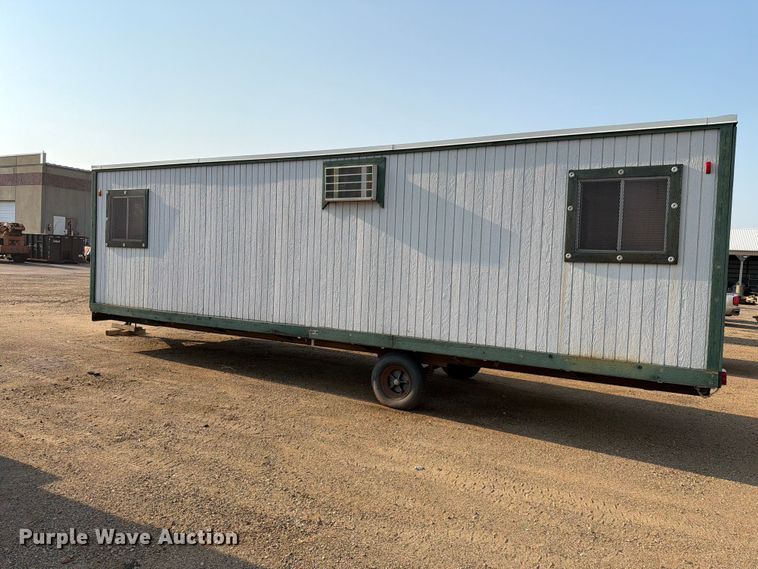 image for item EA0395 2006 Mark Line F-832 office trailer