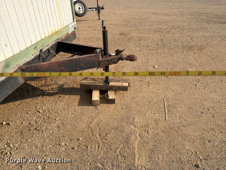 image for item EA0395 2006 Mark Line F-832 office trailer