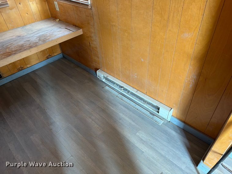 image for item EA0395 2006 Mark Line F-832 office trailer