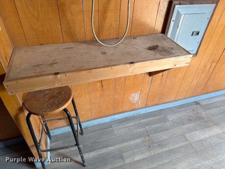 image for item EA0395 2006 Mark Line F-832 office trailer