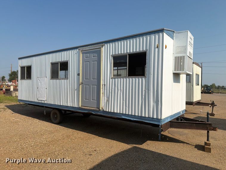 image for item EA0396 2001 Mark Line 830 office trailer