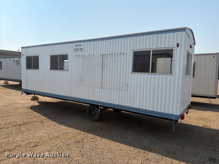 image for item EA0396 2001 Mark Line 830 office trailer