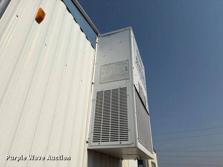 image for item EA0396 2001 Mark Line 830 office trailer