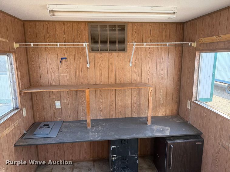 image for item EA0396 2001 Mark Line 830 office trailer