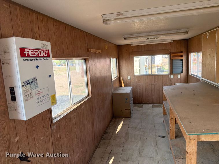 image for item EA0396 2001 Mark Line 830 office trailer