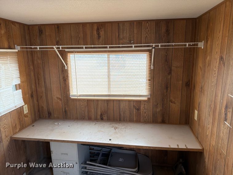 image for item EA0397 2013 Mark Line 832 office trailer