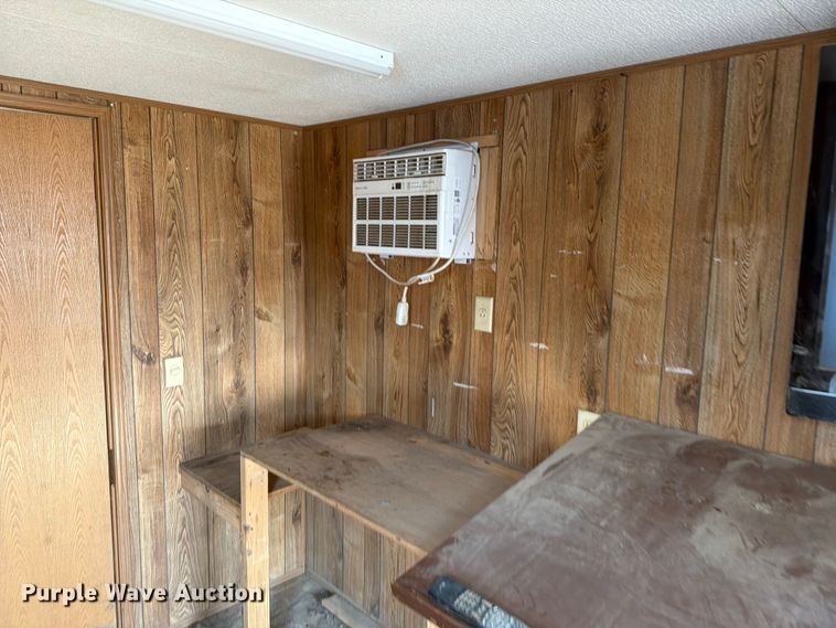 image for item EA0397 2013 Mark Line 832 office trailer
