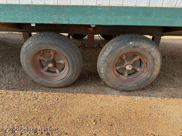 image for item EA0397 2013 Mark Line 832 office trailer