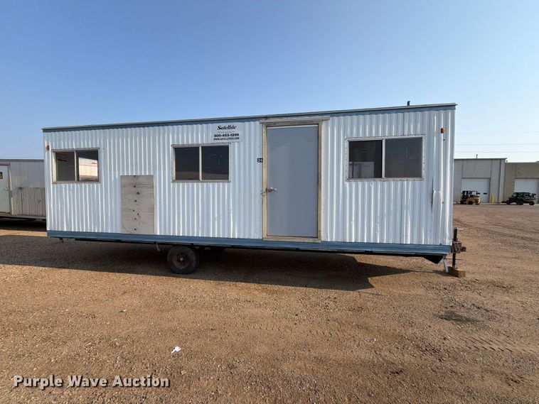 image for item EA0399 2001 Mark Line 830 office trailer