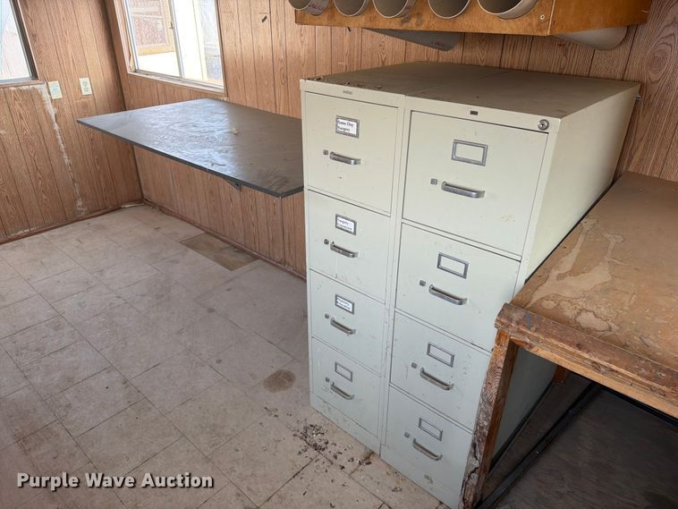 image for item EA0399 2001 Mark Line 830 office trailer