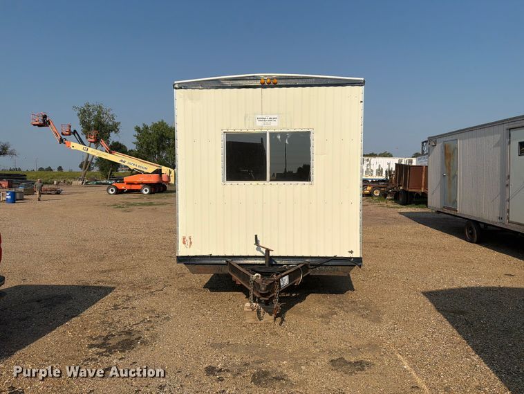 image for item EA0400 1999 Miller office trailer