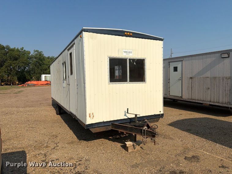 image for item EA0400 1999 Miller office trailer