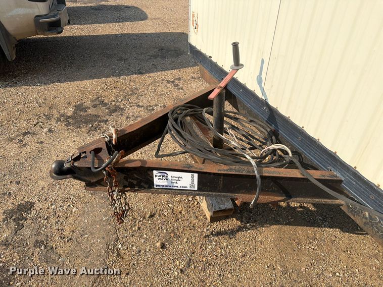 image for item EA0400 1999 Miller office trailer
