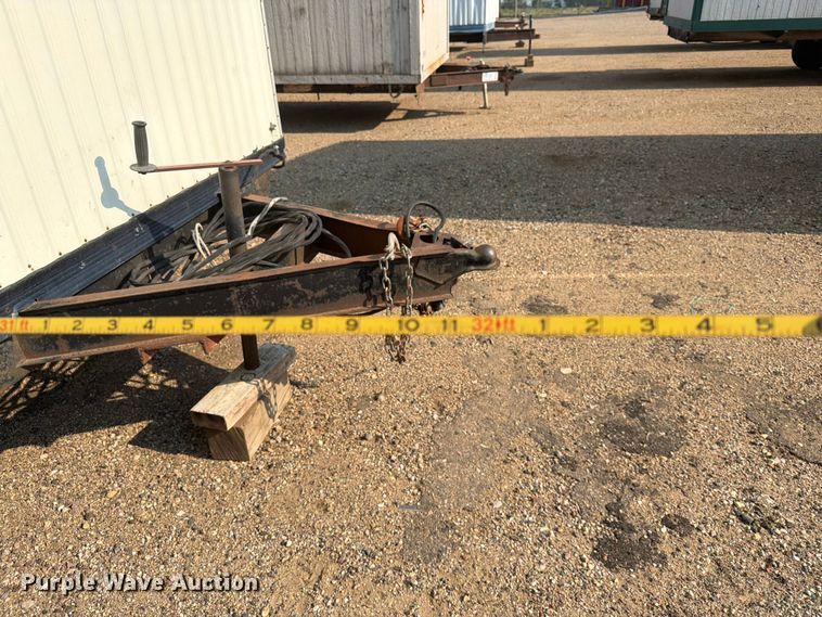 image for item EA0400 1999 Miller office trailer