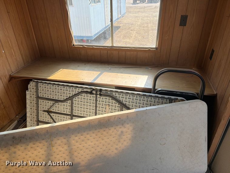 image for item EA0400 1999 Miller office trailer