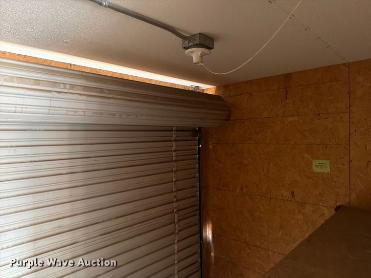 image for item EA0400 1999 Miller office trailer