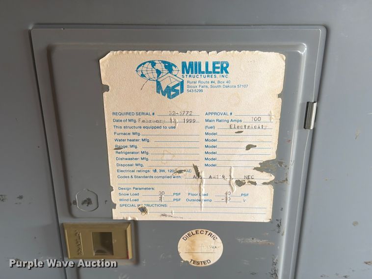 image for item EA0400 1999 Miller office trailer