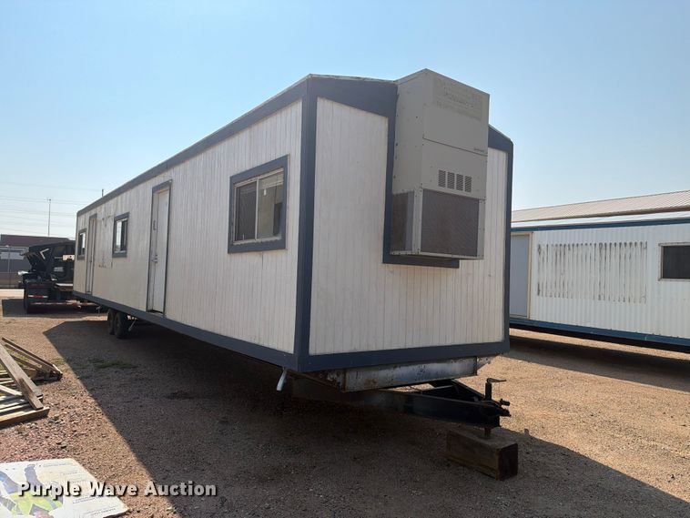 image for item EA0401 2000 office trailer