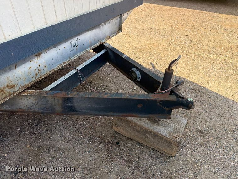 image for item EA0401 2000 office trailer