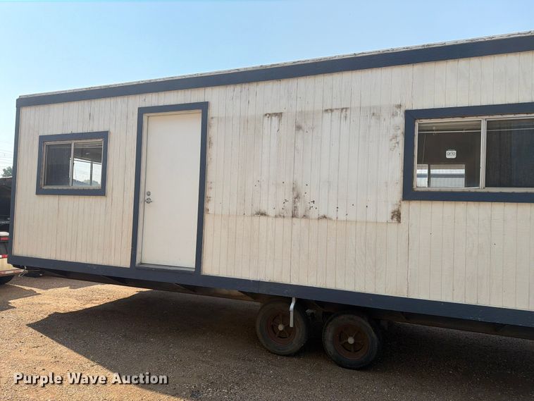 image for item EA0401 2000 office trailer