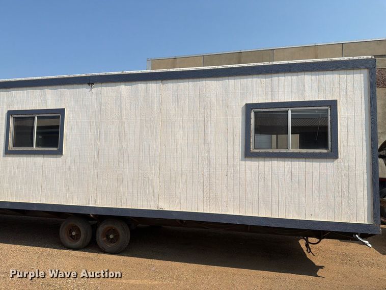 image for item EA0401 2000 office trailer