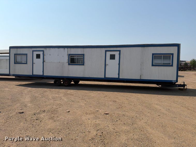 image for item EA0402 2001 office trailer