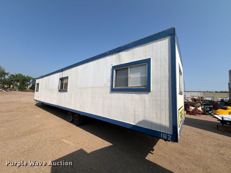 image for item EA0402 2001 office trailer