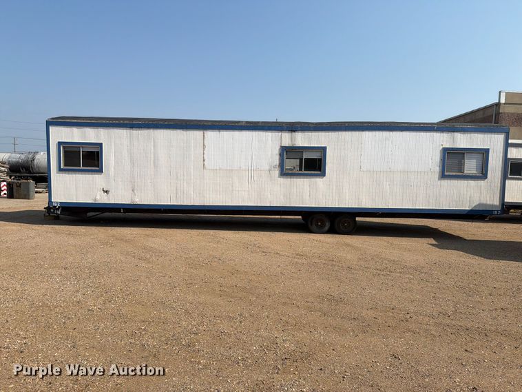 image for item EA0402 2001 office trailer