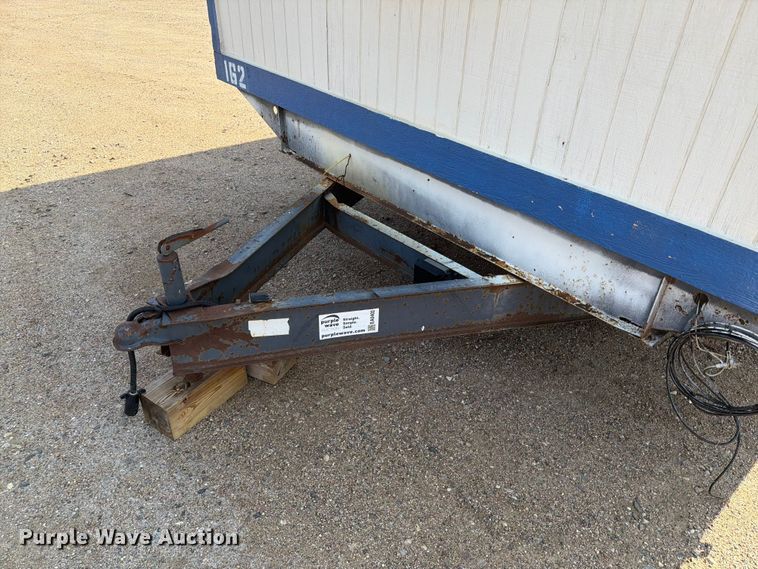 image for item EA0402 2001 office trailer