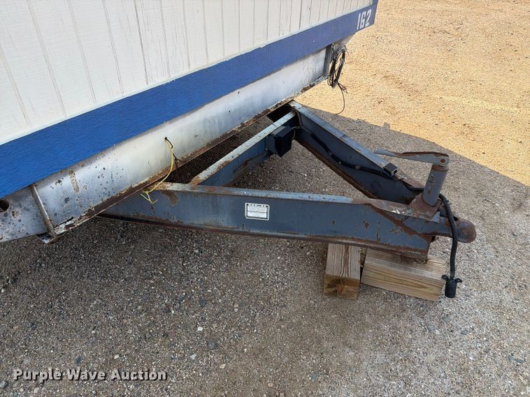 image for item EA0402 2001 office trailer