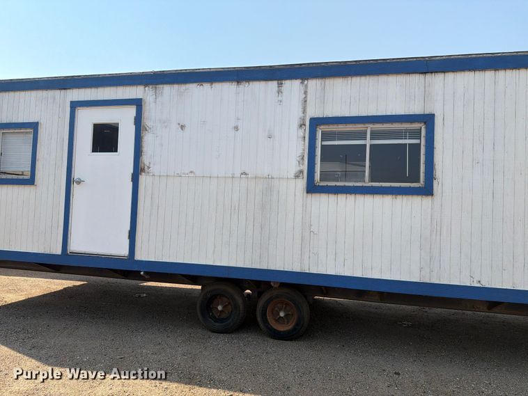 image for item EA0402 2001 office trailer