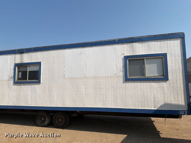 image for item EA0402 2001 office trailer