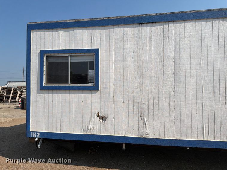 image for item EA0402 2001 office trailer