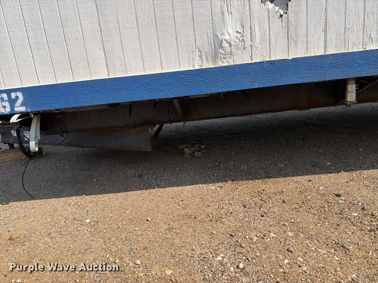image for item EA0402 2001 office trailer