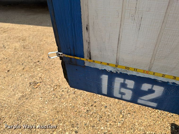 image for item EA0402 2001 office trailer