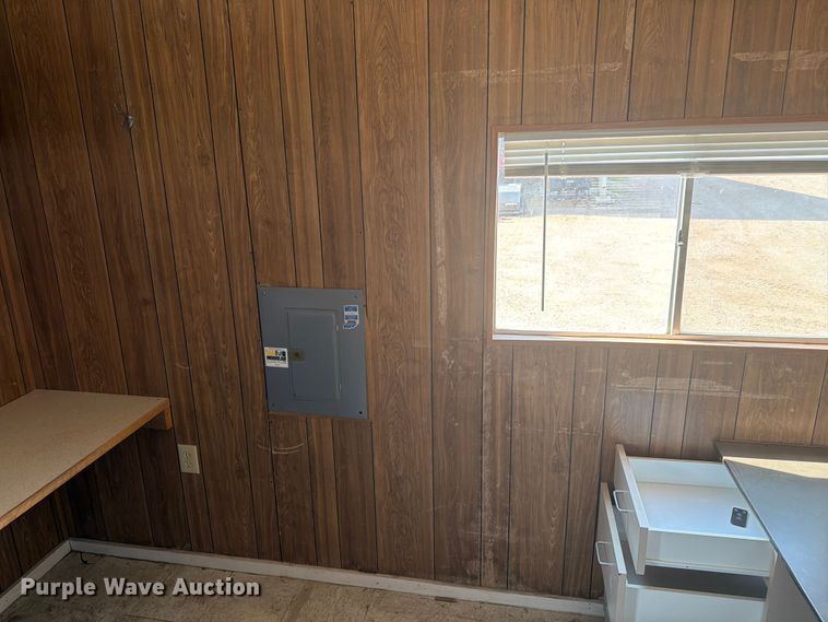 image for item EA0402 2001 office trailer