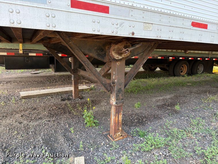 image for item EA0403 1990 Fruehauf FB9-F2-48W dry van trailer
