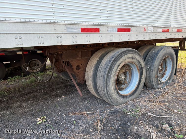 image for item EA0403 1990 Fruehauf FB9-F2-48W dry van trailer