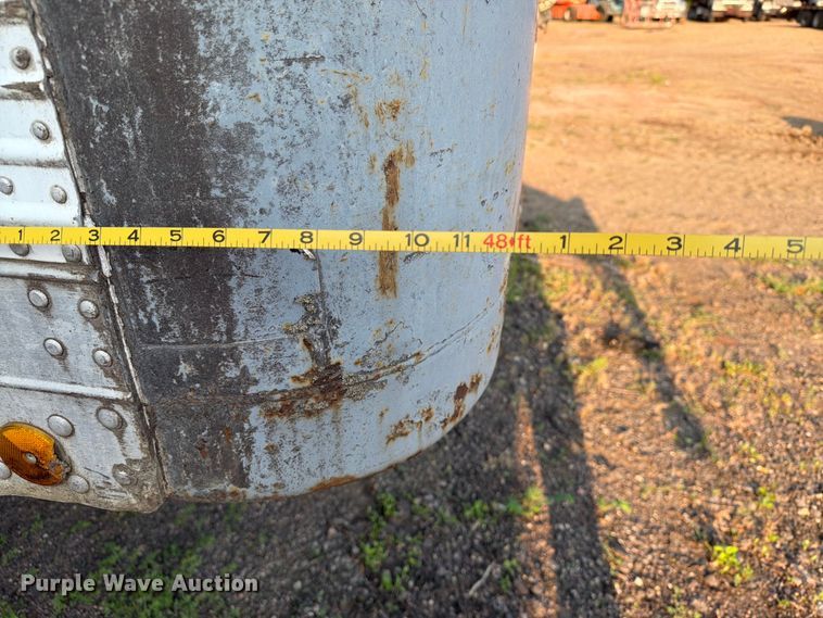image for item EA0403 1990 Fruehauf FB9-F2-48W dry van trailer