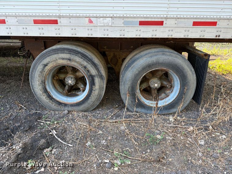image for item EA0403 1990 Fruehauf FB9-F2-48W dry van trailer