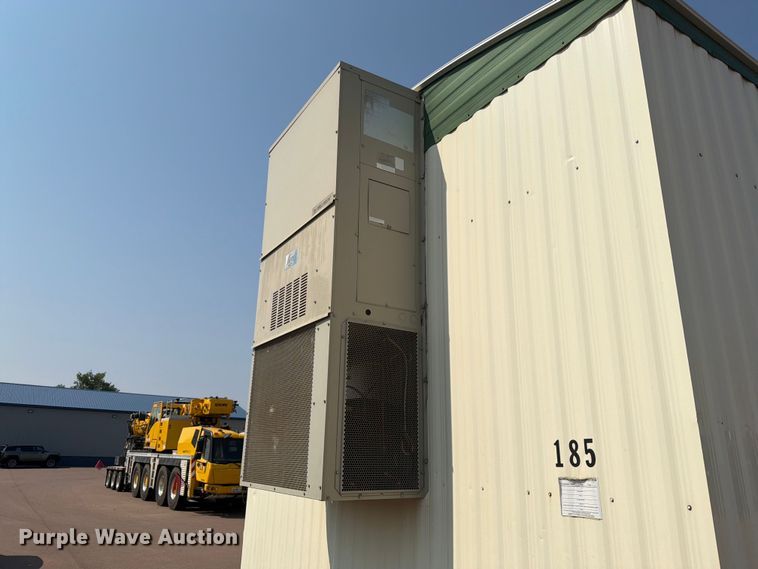 image for item EA0405 2006 Mark Line 1050 office trailer