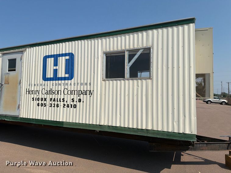 image for item EA0405 2006 Mark Line 1050 office trailer